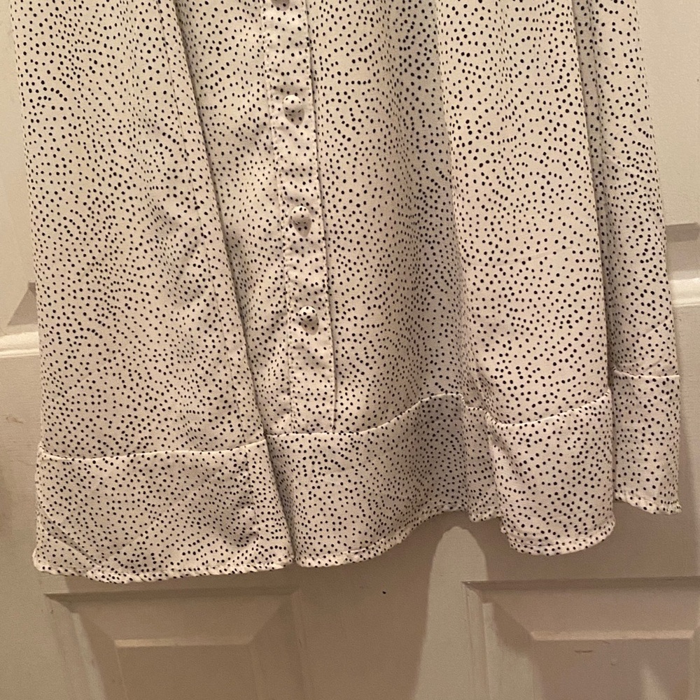 ❤️Sienna Sky White Mini Dress with Button Detail - Picture 5 of 7